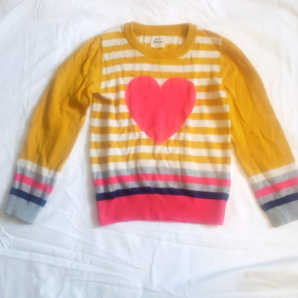 Mini Boden Front Heart sweater